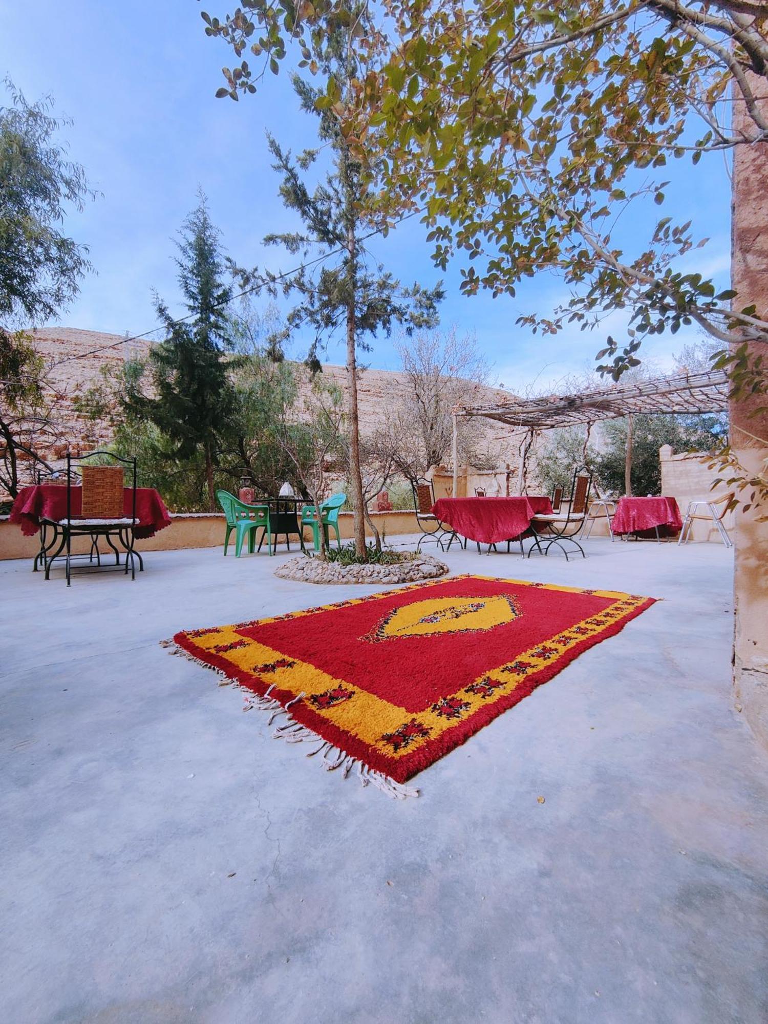 Riad Kasbah Des Roches Akhendachou n'Ait Ouffi Kültér fotó